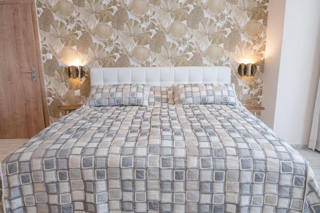 Villa Garden Apartments Poprad Buitenkant foto