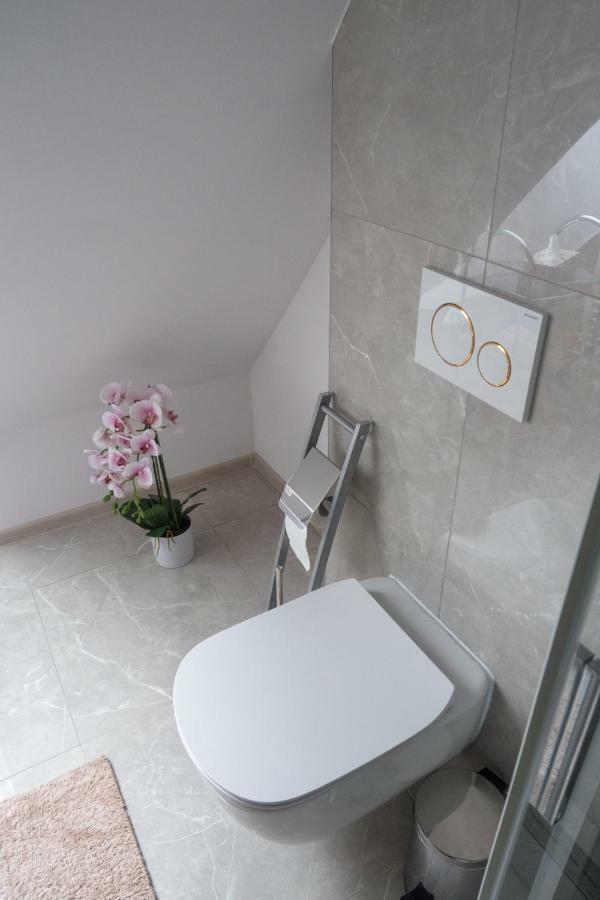 Villa Garden Apartments Poprad Buitenkant foto