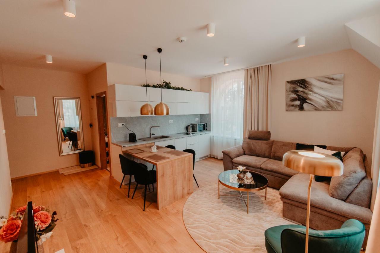 Villa Garden Apartments Poprad Buitenkant foto