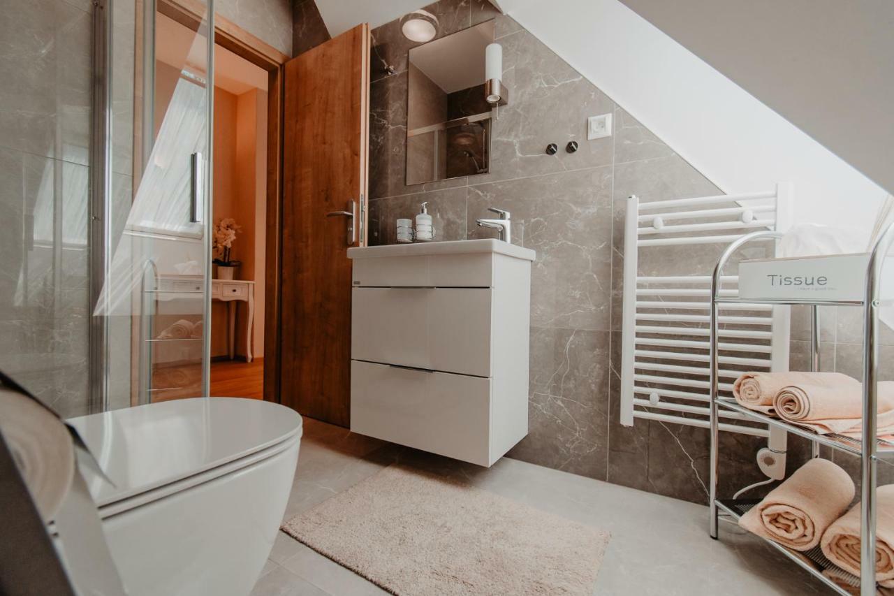 Villa Garden Apartments Poprad Buitenkant foto