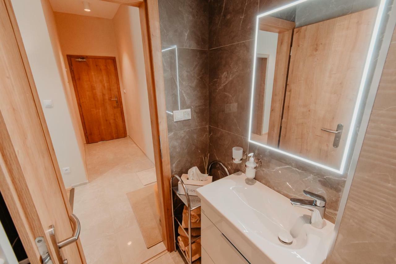 Villa Garden Apartments Poprad Buitenkant foto